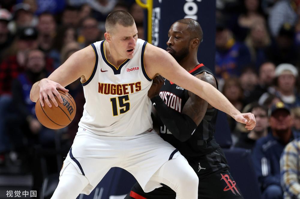 朗斯主帅在 朗斯主帅在